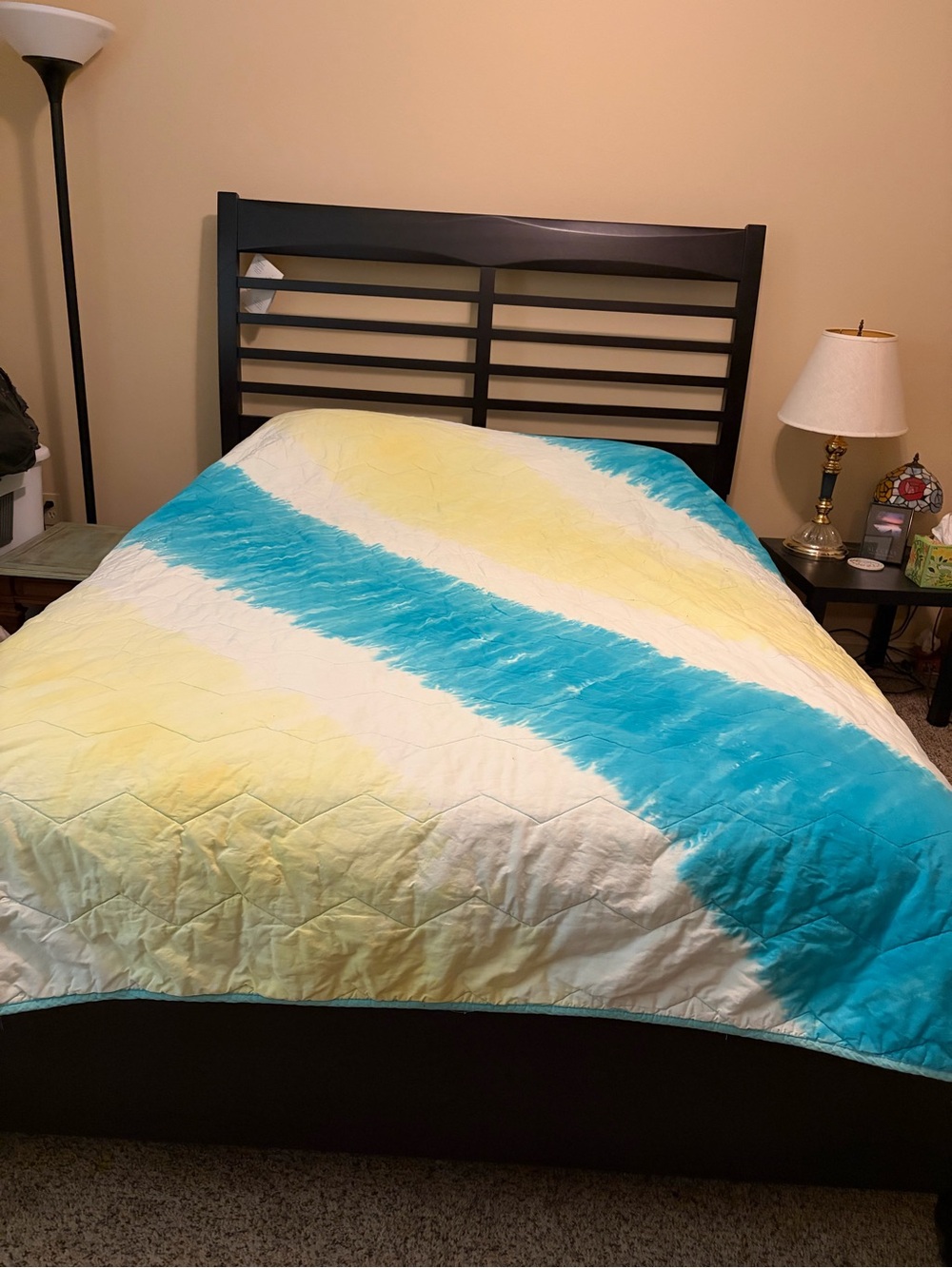 Xhilaration Watercolor Tie-Dye Chevron Quilt Bedspread - Queen